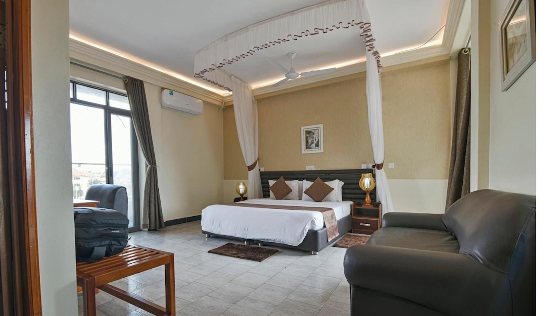 Hoima Buffalo Hotel & Business Hub Ltd المظهر الخارجي الصورة