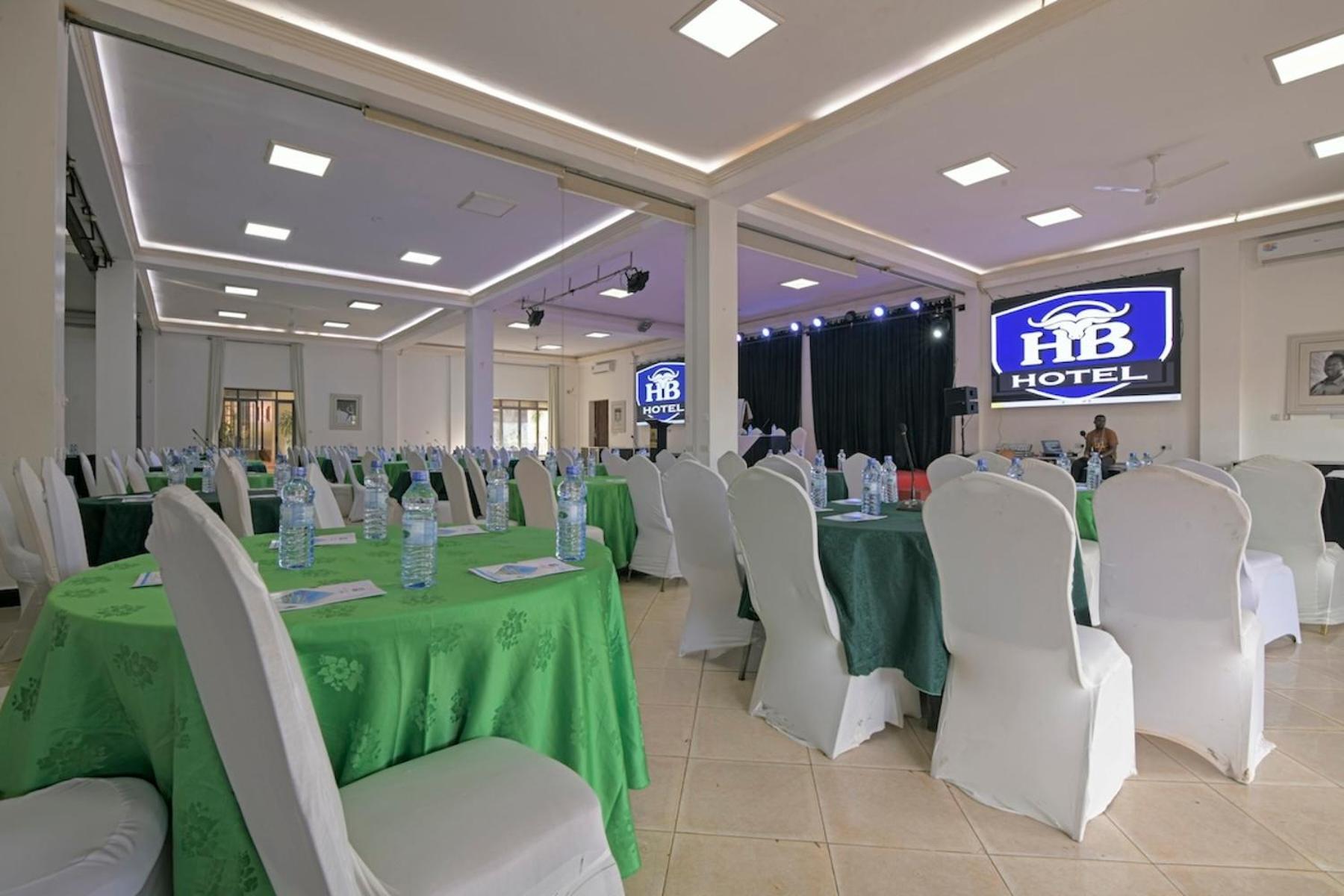 Hoima Buffalo Hotel & Business Hub Ltd المظهر الخارجي الصورة