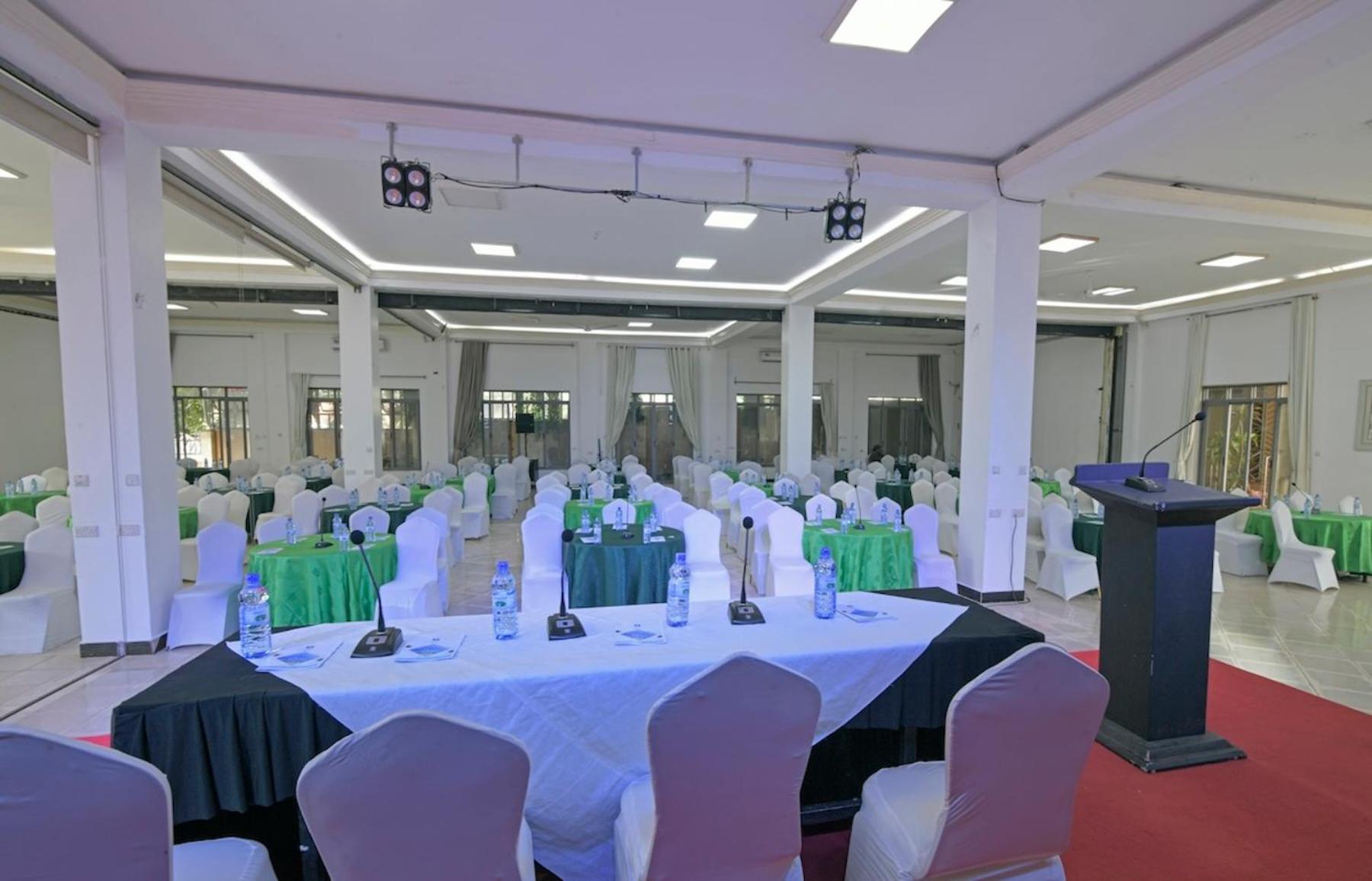 Hoima Buffalo Hotel & Business Hub Ltd المظهر الخارجي الصورة