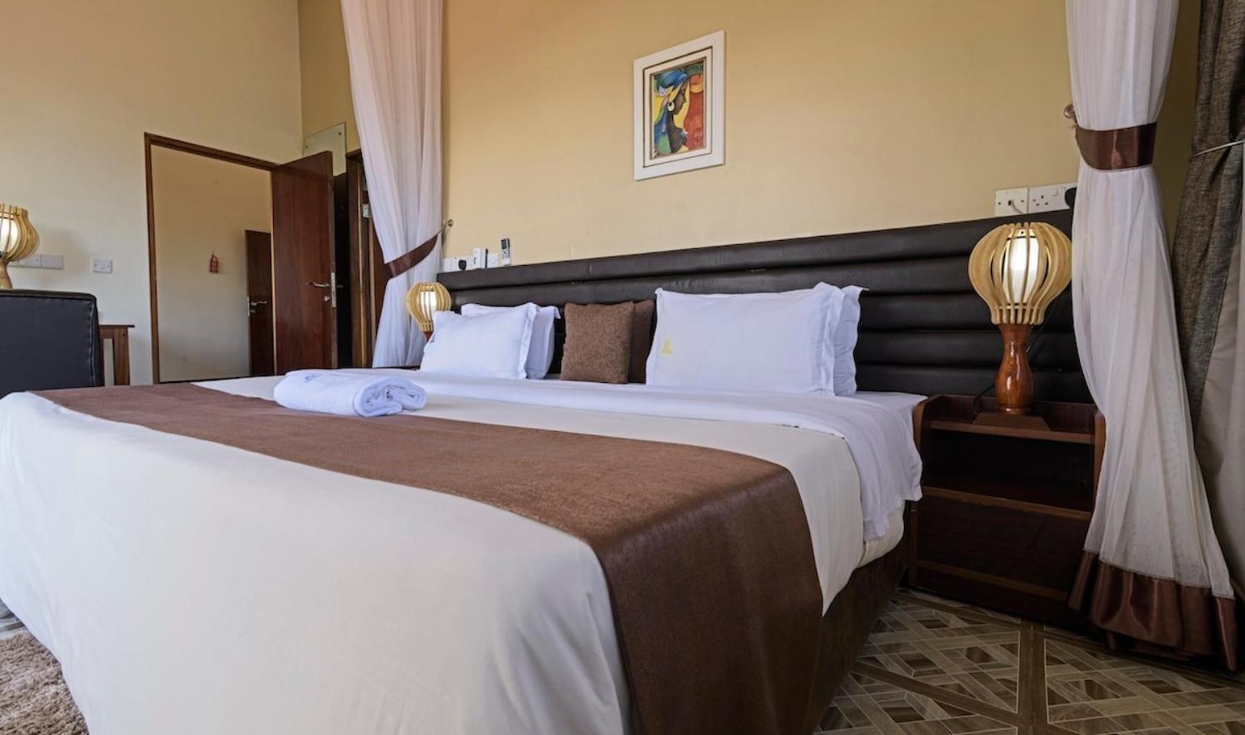 Hoima Buffalo Hotel & Business Hub Ltd المظهر الخارجي الصورة